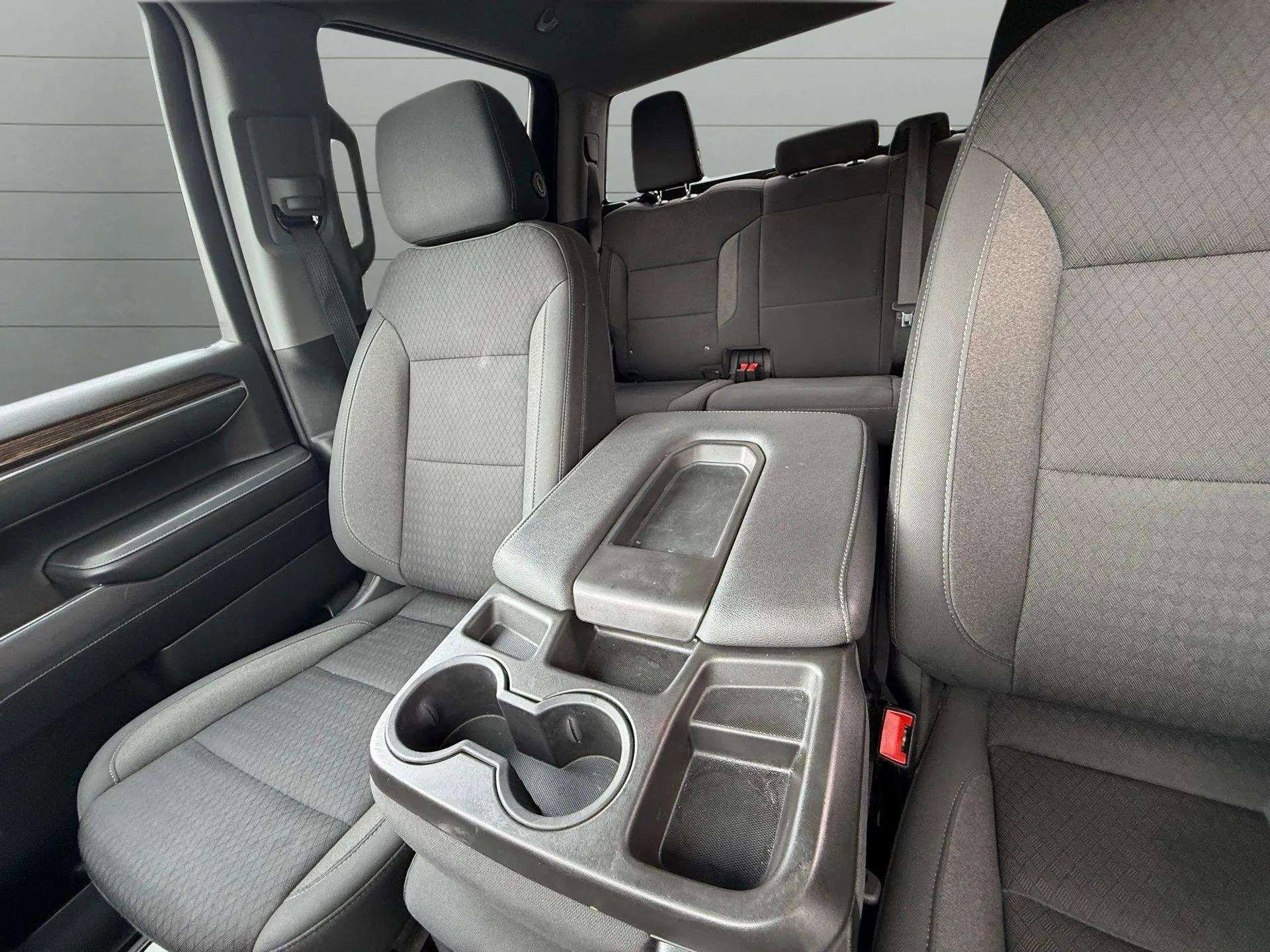 Used 2022 GMC Sierra 1500 SLE image 35