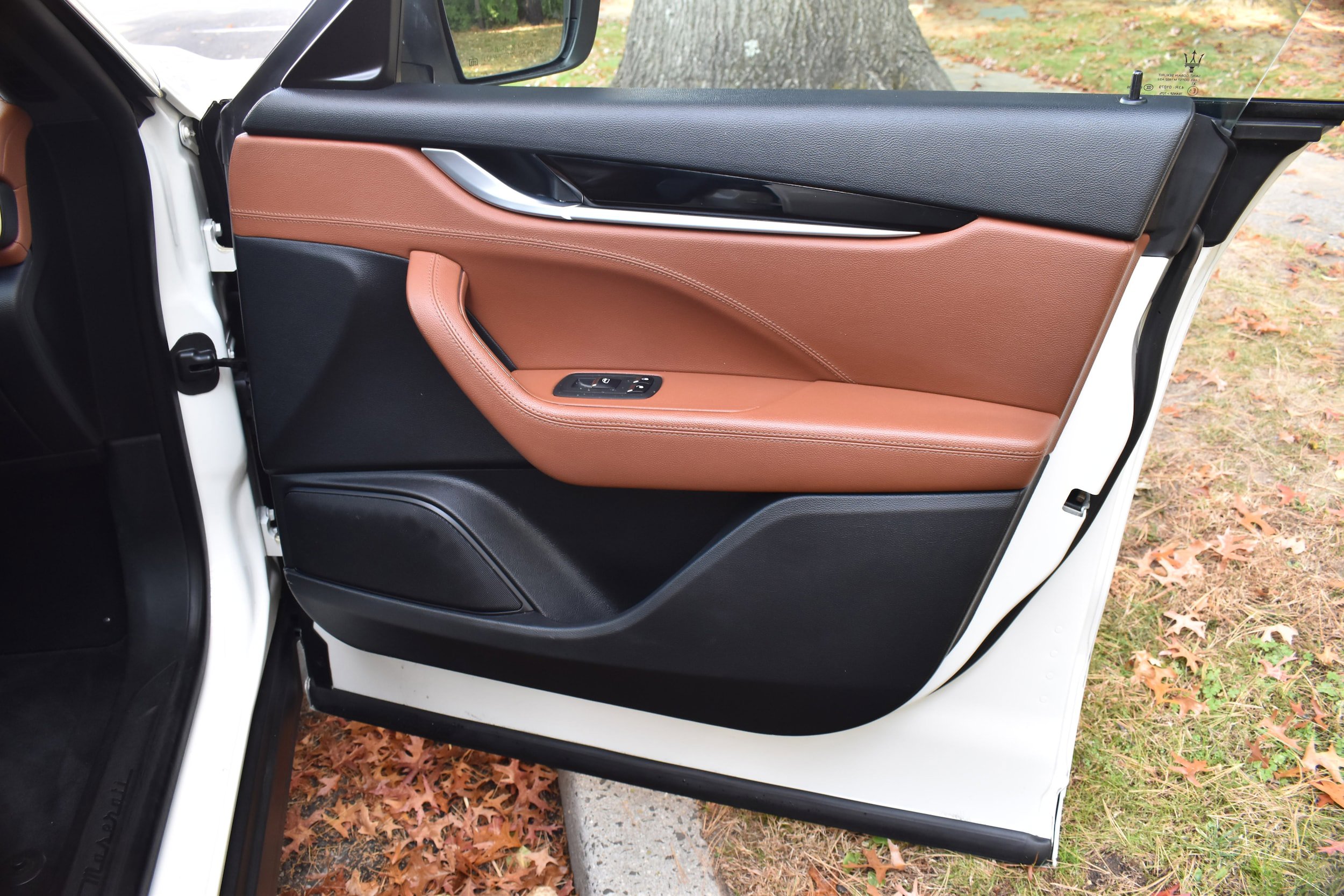 Used 2021 Maserati Levante GranSport image 27