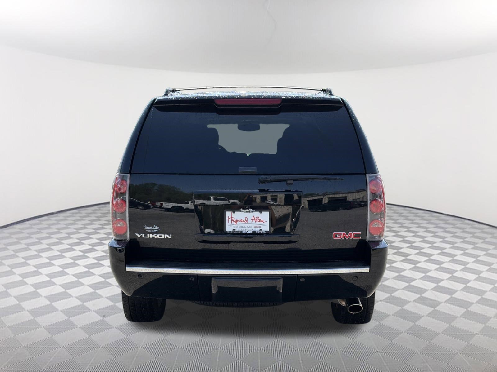 Used 2014 GMC Yukon Denali image 5