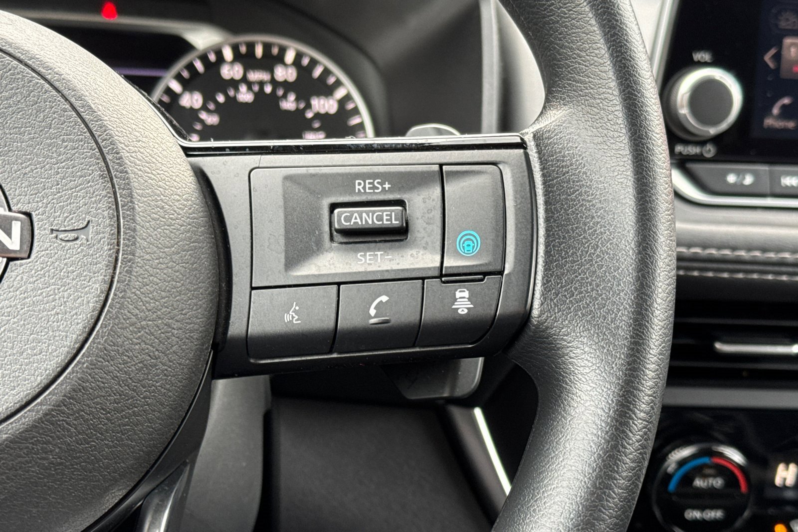 Certified 2023 Nissan Rogue SV image 28