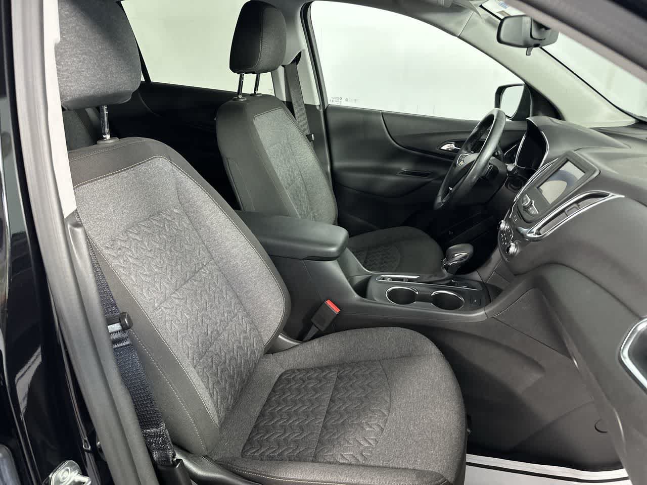 Used 2024 Chevrolet Equinox LT FWD image 19