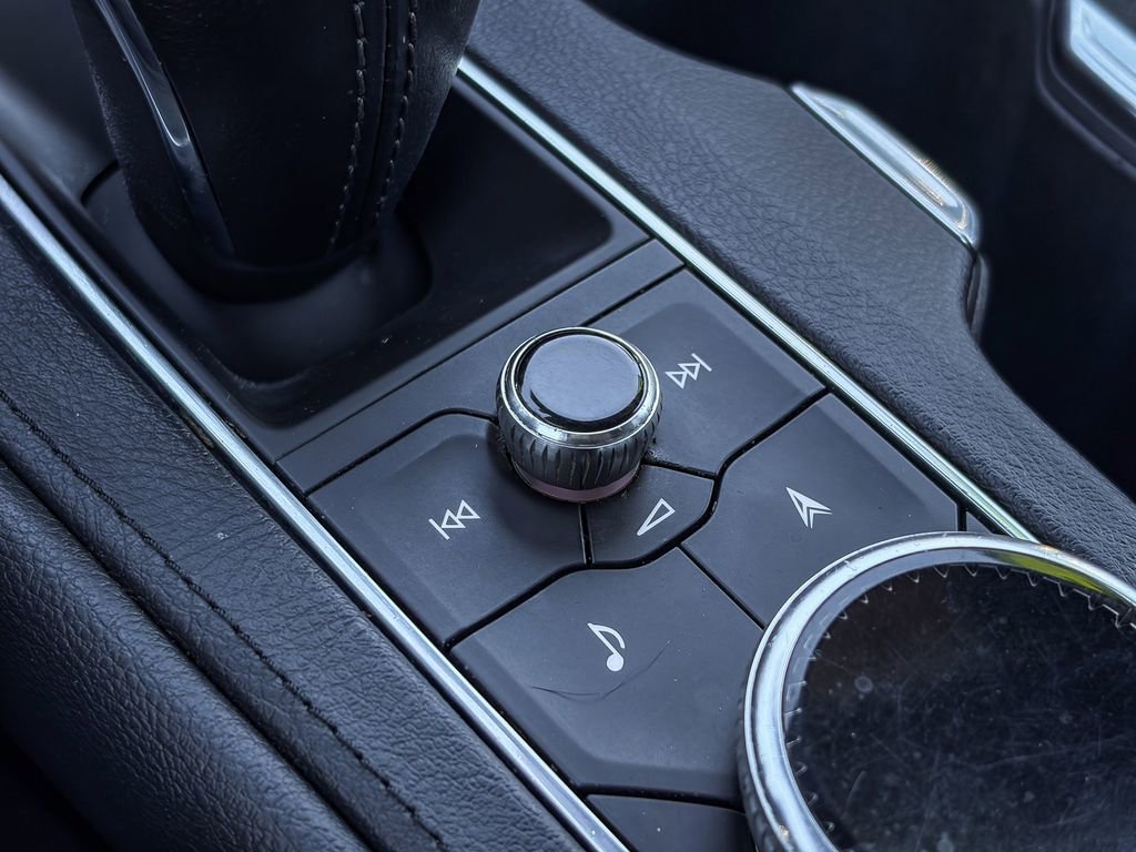 Used 2019 Cadillac XT4 Sport w/ Cold Weather Package image 31