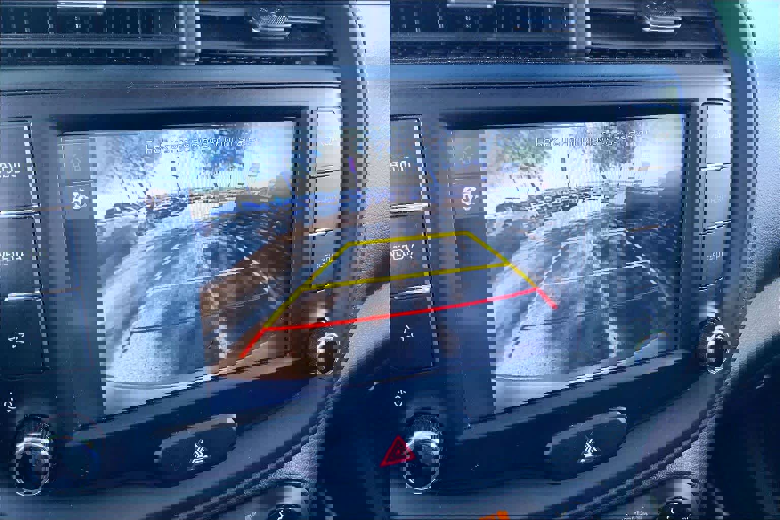 Used 2023 Kia Soul LX w/ LX Technology Package image 26