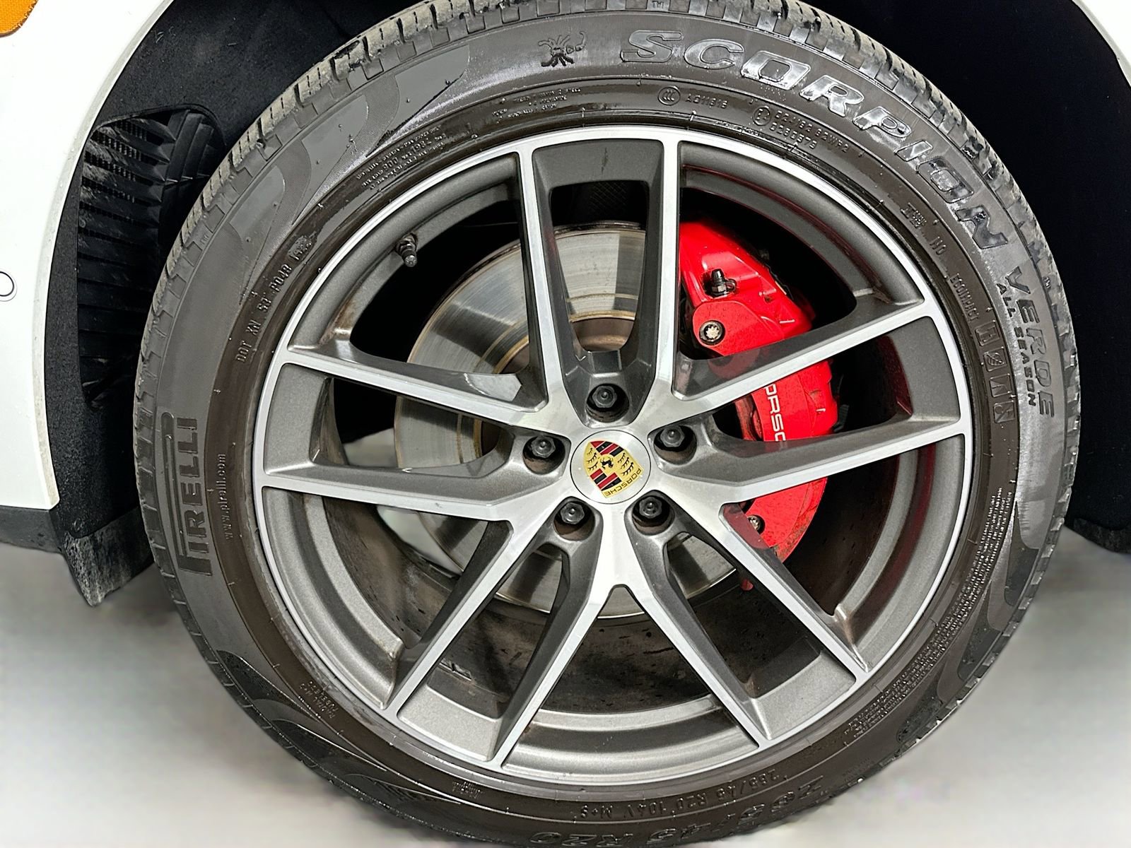 Used 2023 Porsche Macan S AWD/4WD image 33