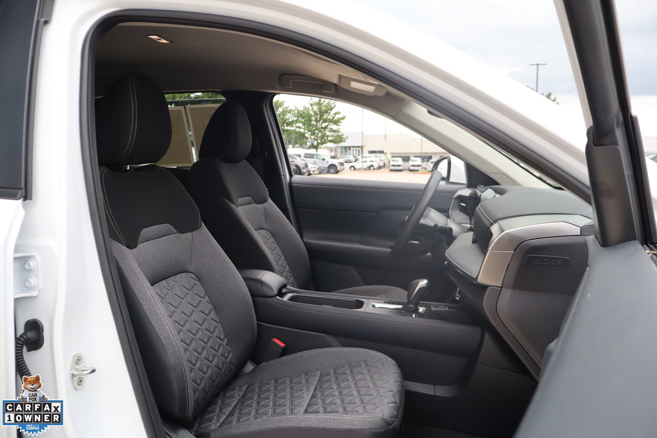 Used 2025 Nissan Kicks SV FWD image 30