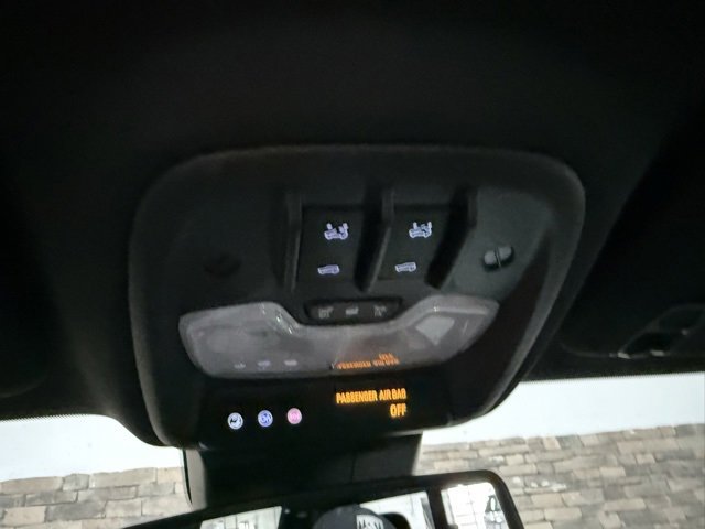 Used 2023 GMC Canyon Denali w/ Denali Black Edition image 26