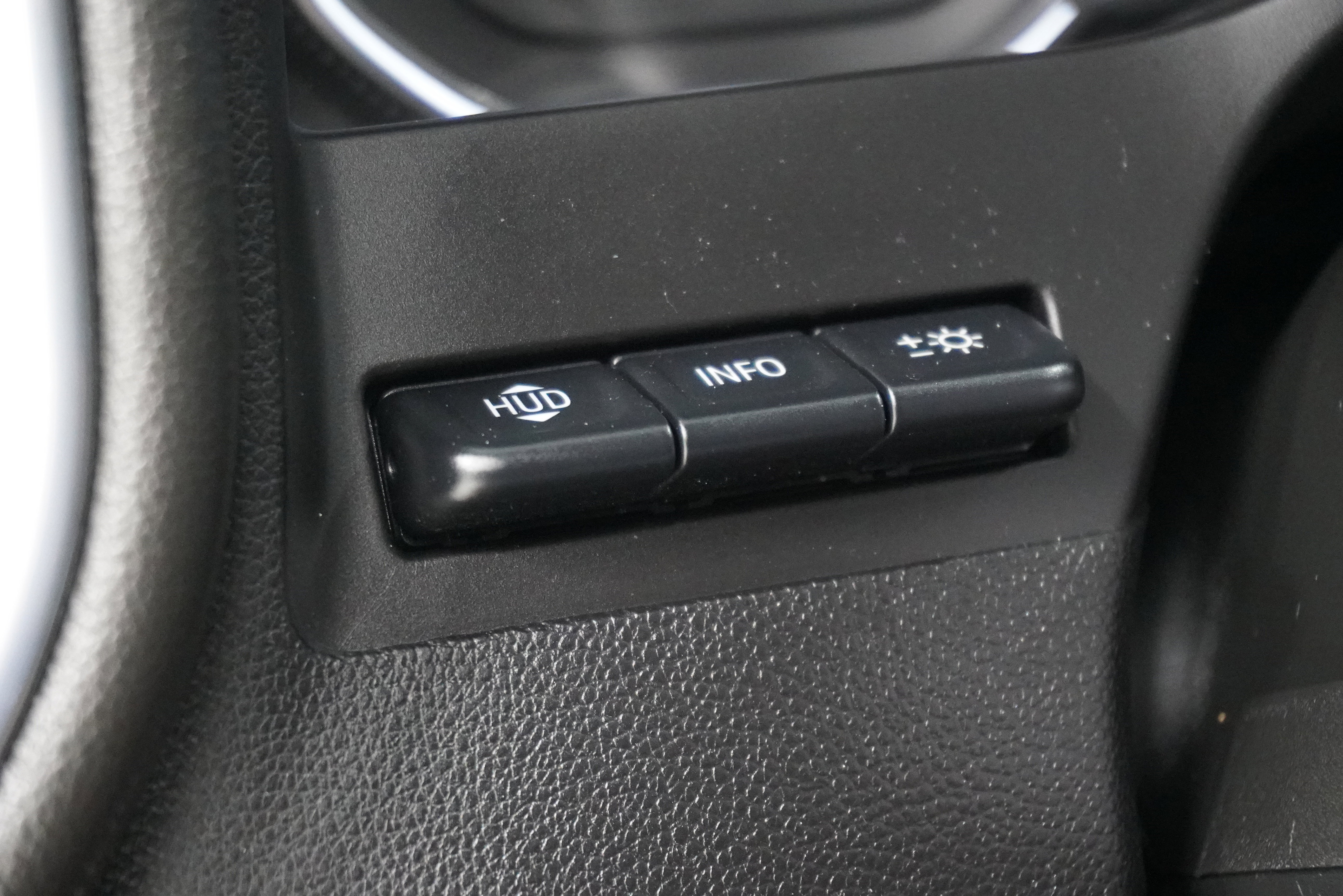 Used 2023 GMC Sierra 3500 Denali w/ Denali Black Diamond Edition image 25