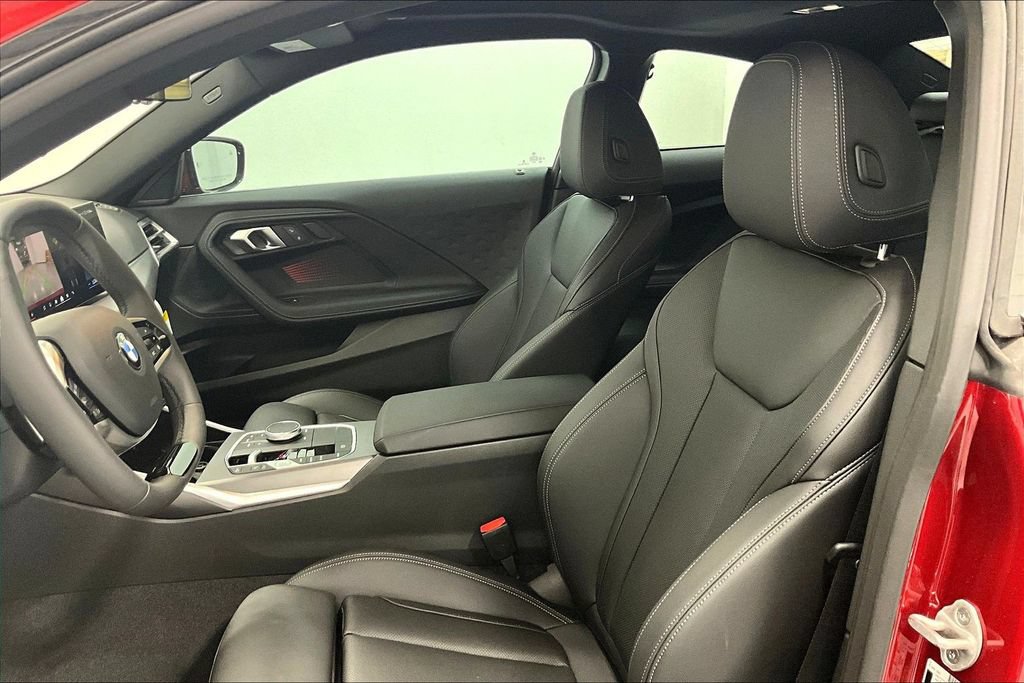 New 2025 BMW 230i Coupe w/ Convenience Package RWD image 26