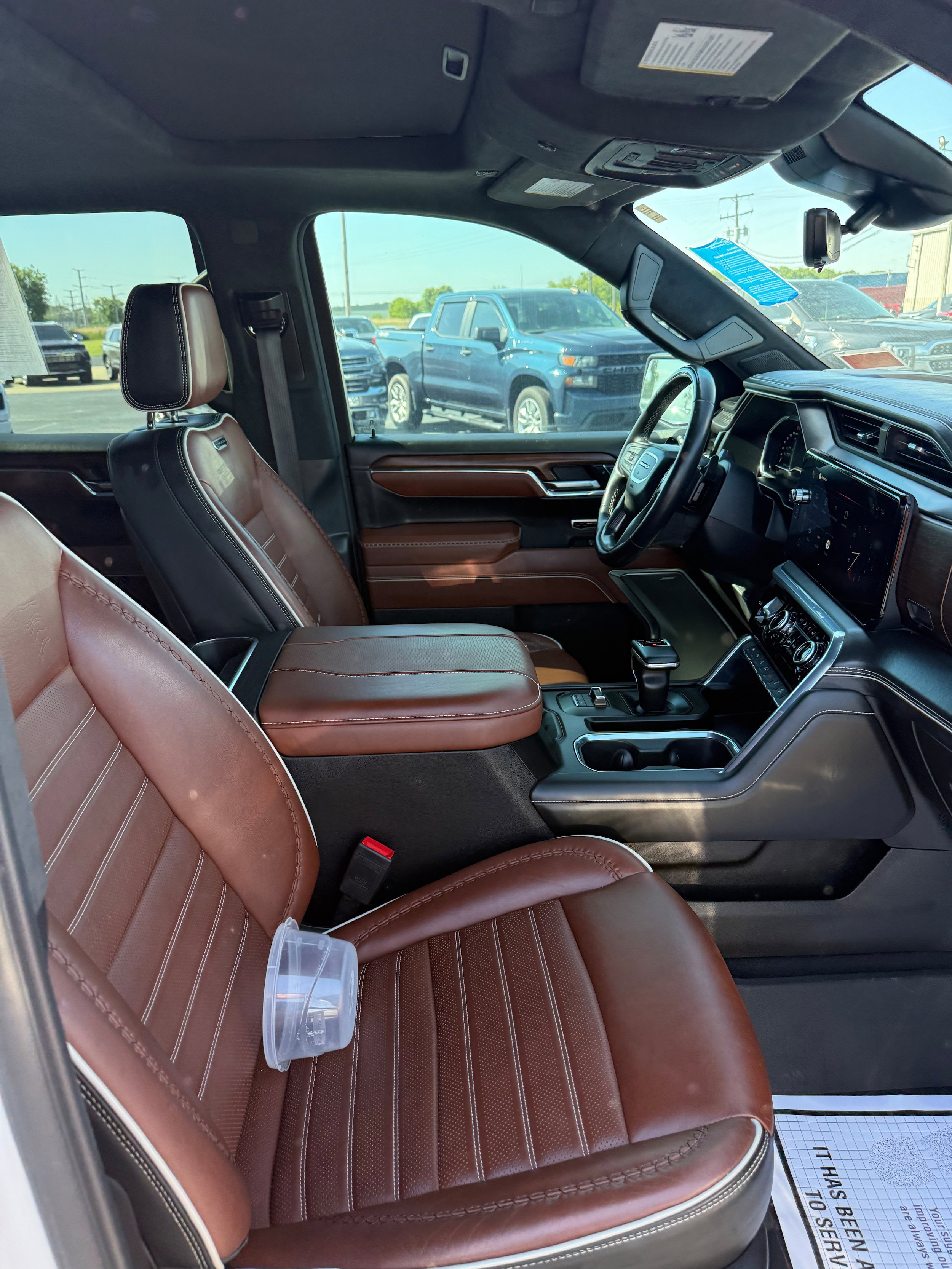 Used 2024 GMC Sierra 1500 Denali Ultimate AWD/4WD image 12
