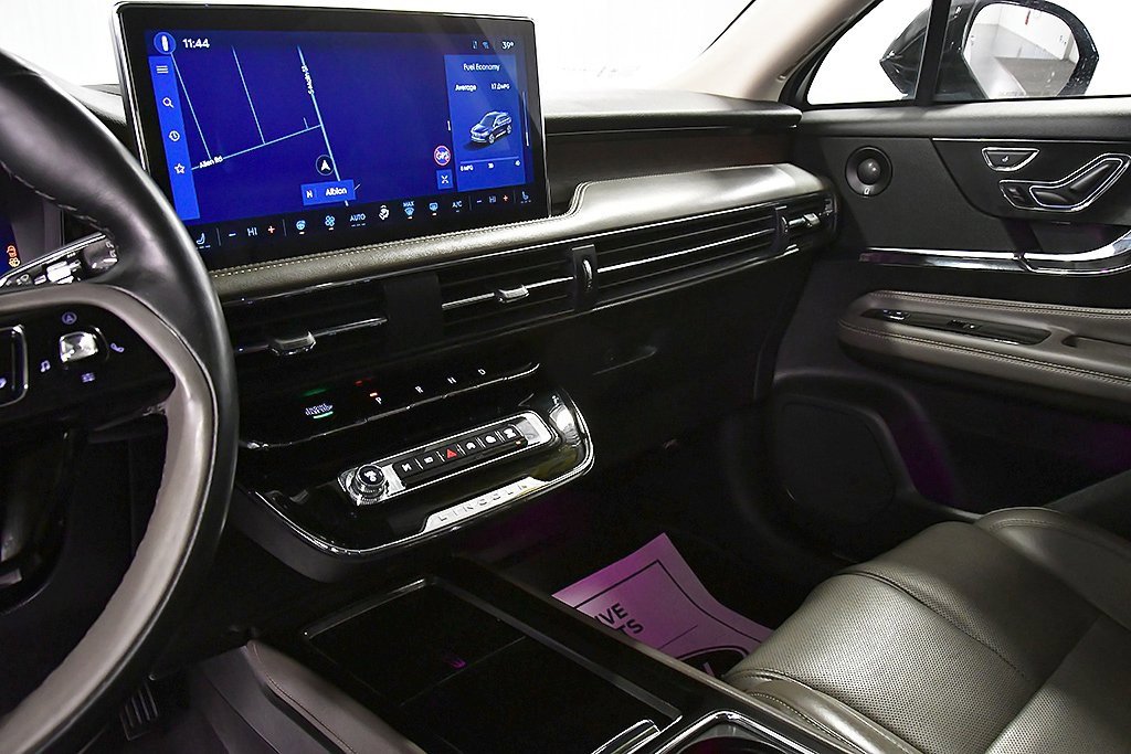 Used 2023 Lincoln Corsair Reserve w/ Equipment Group 202A image 19