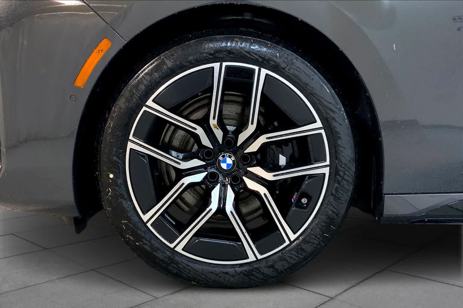 Used 2026 BMW 740i xDrive AWD/4WD image 11