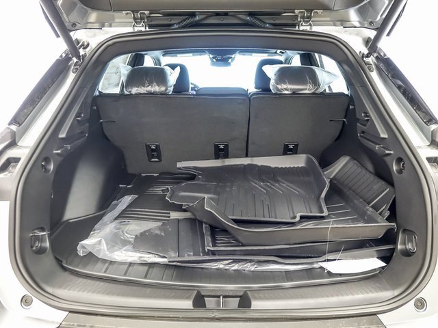 New 2026 Chevrolet Equinox EV LT image 8