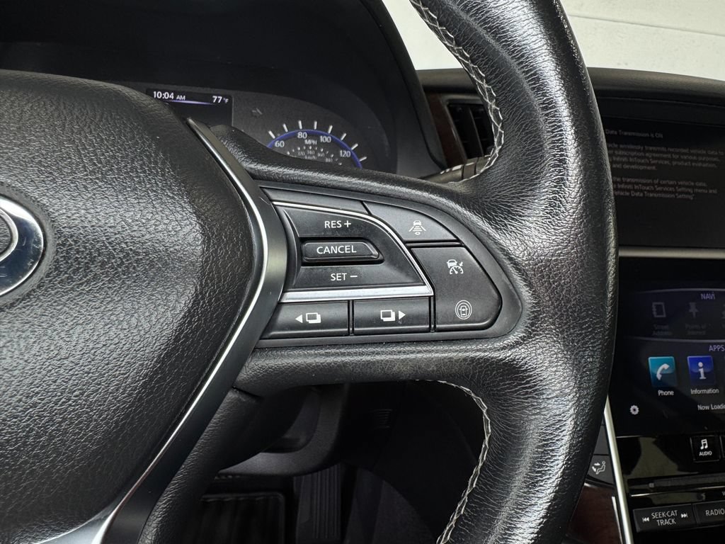 Used 2018 INFINITI Q50 Luxe AWD/4WD image 17