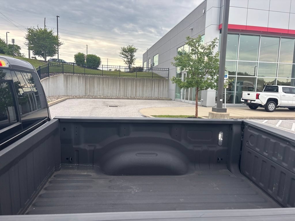 Used 2019 RAM 1500 Limited w/ Off Road Group AWD/4WD image 9