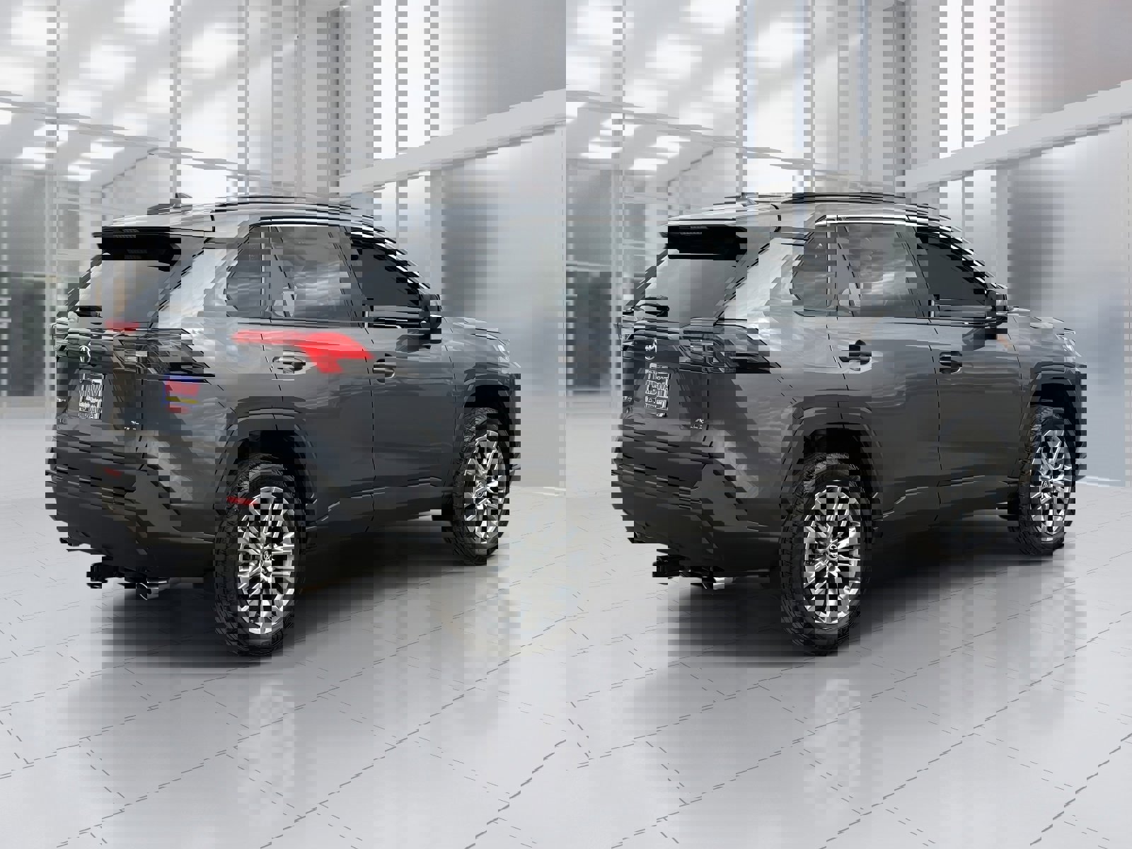 Used 2023 Toyota RAV4 XLE Premium image 6