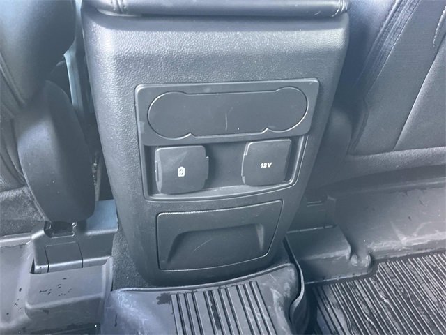 Used 2023 Ford Explorer XLT image 18