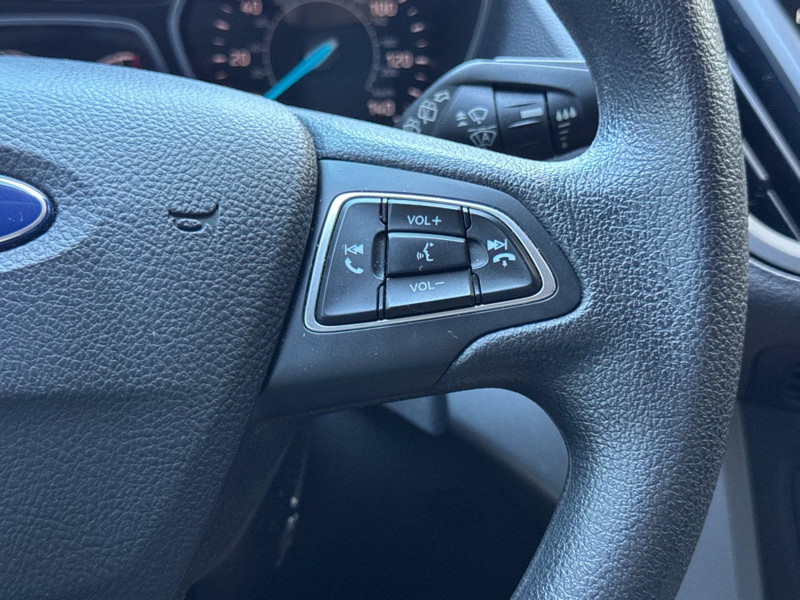 Used 2019 Ford Escape SE FWD image 30