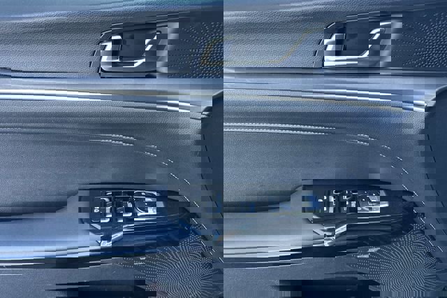 Used 2025 Kia K5 GT-Line w/ GT-Line Premium Package image 12