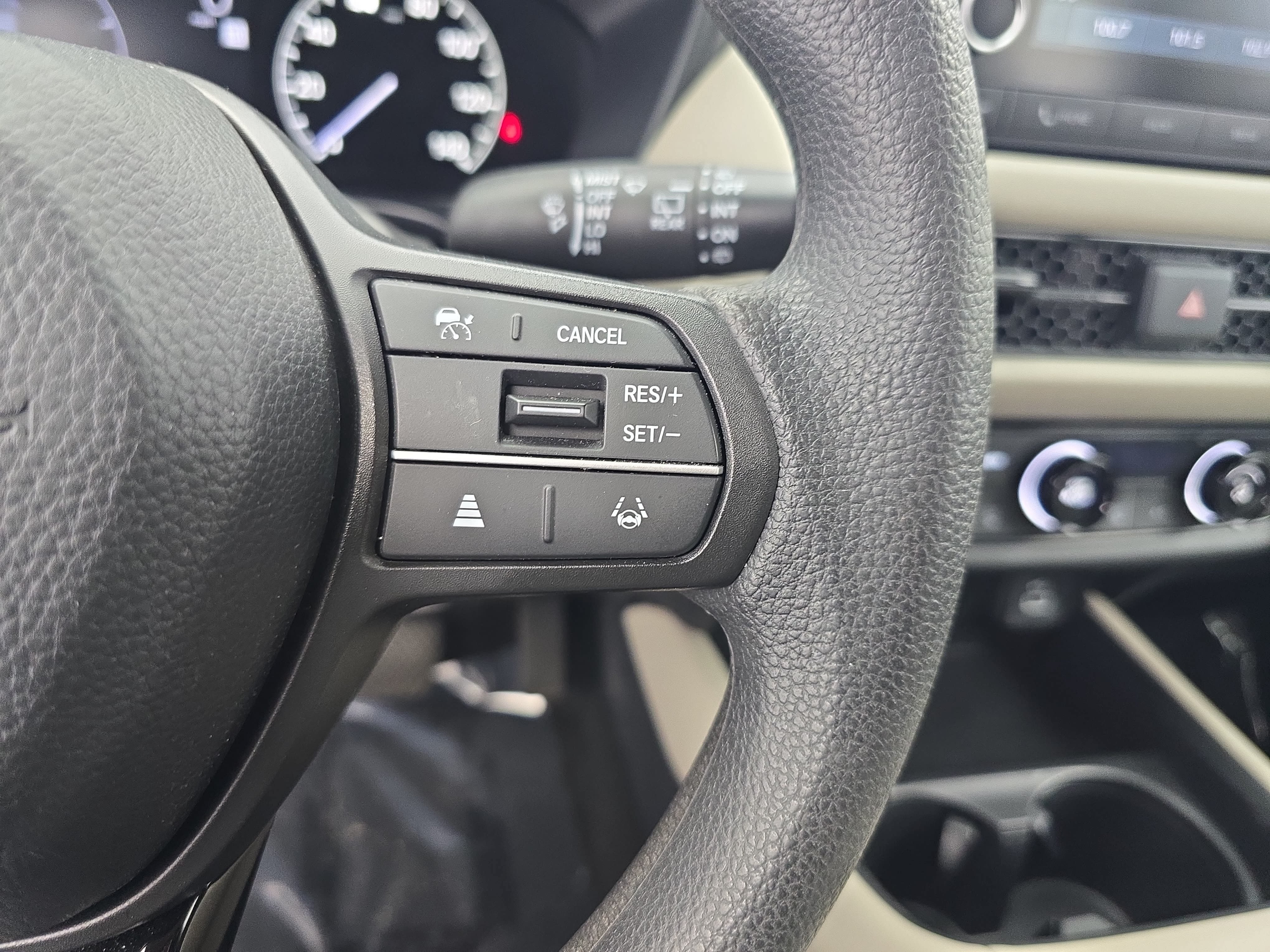 Used 2024 Honda HR-V LX image 17