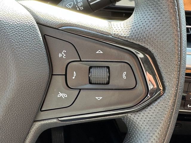 Used 2025 Chevrolet Trax LT image 16