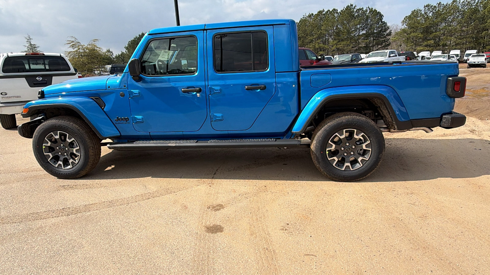 New 2026 Jeep Gladiator Sport image 11