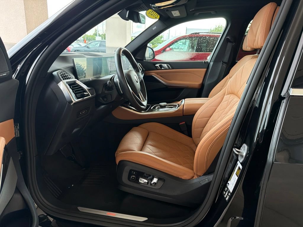 Used 2026 BMW X5 xDrive40i AWD/4WD image 17