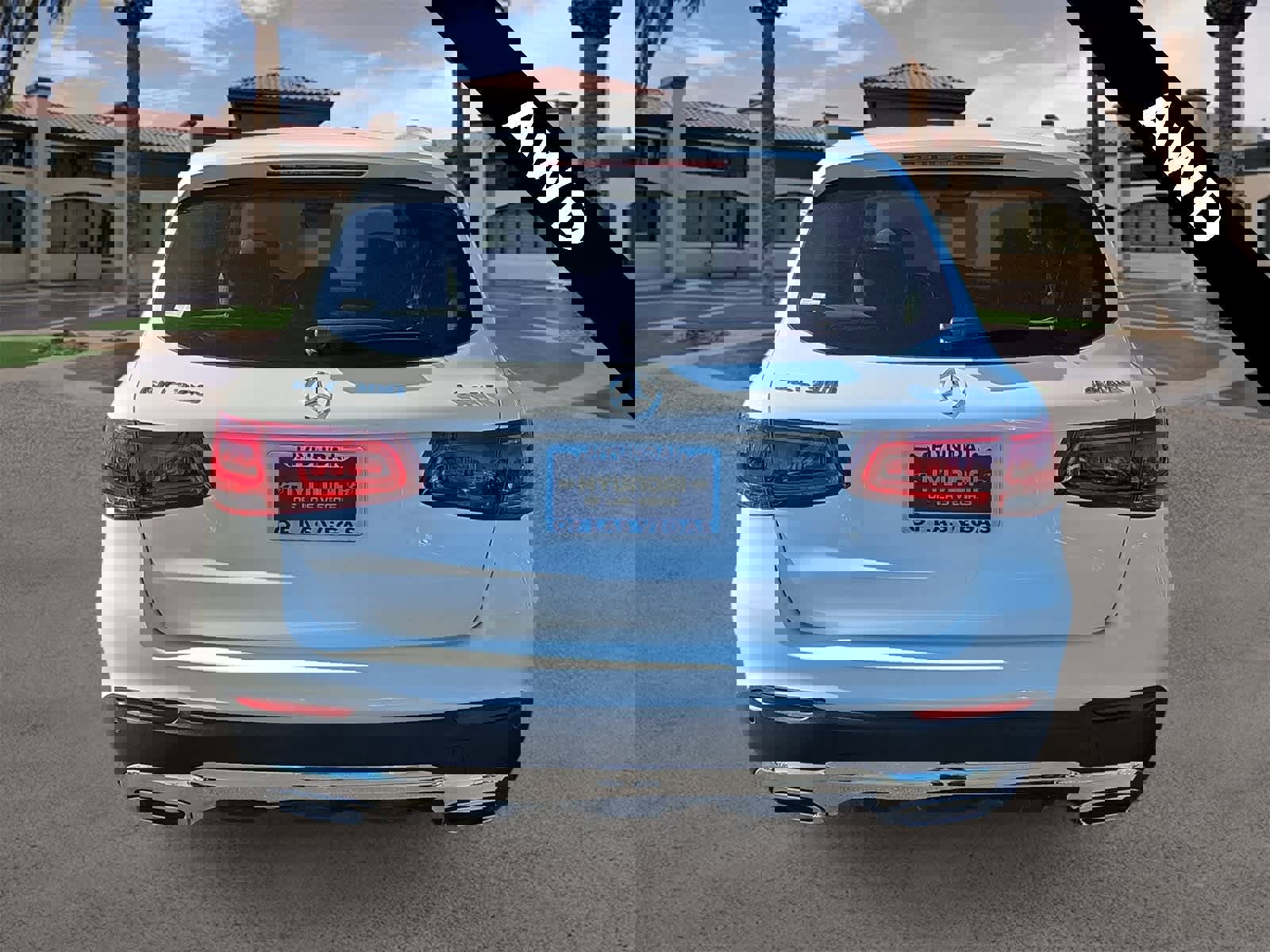 Used 2022 Mercedes-Benz GLC 300 4MATIC w/ Premium Package Lite image 7