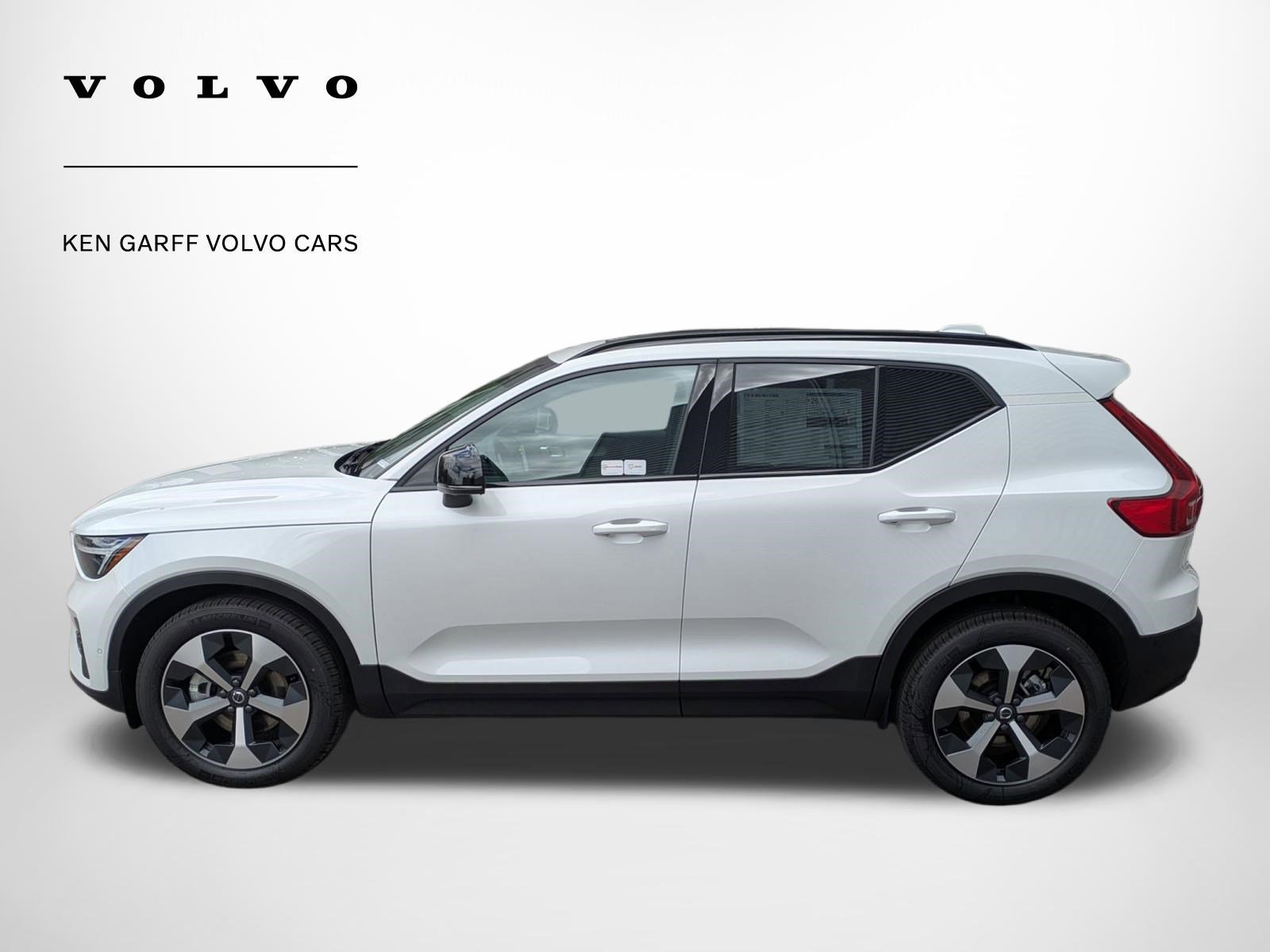New 2026 Volvo XC40 B5 Plus w/ Protection Package Premier image 7