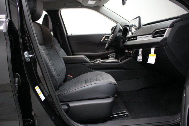 New 2026 Mitsubishi Outlander SE AWD/4WD image 18
