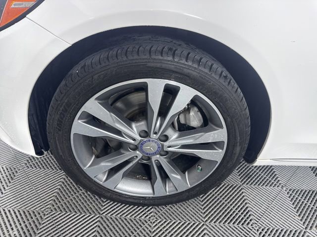 Used 2017 Mercedes-Benz C 300 4MATIC Sedan image 9