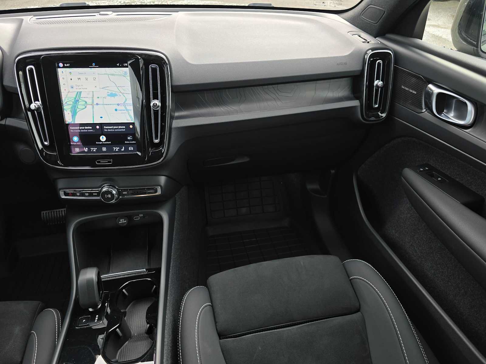 Certified 2023 Volvo C40 P8 Recharge Ultimate w/ Protection Package Premier AWD/4WD image 19