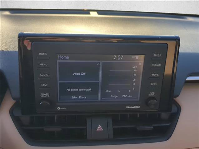 Used 2022 Toyota RAV4 LE FWD image 19