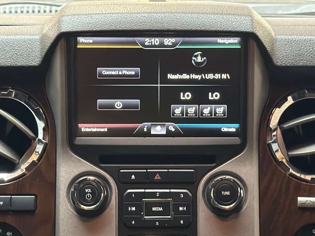 Used 2015 Ford F250 Lariat w/ Lariat Interior Package AWD/4WD image 16
