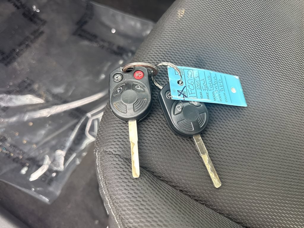 Used 2013 Ford Focus SE FWD image 27