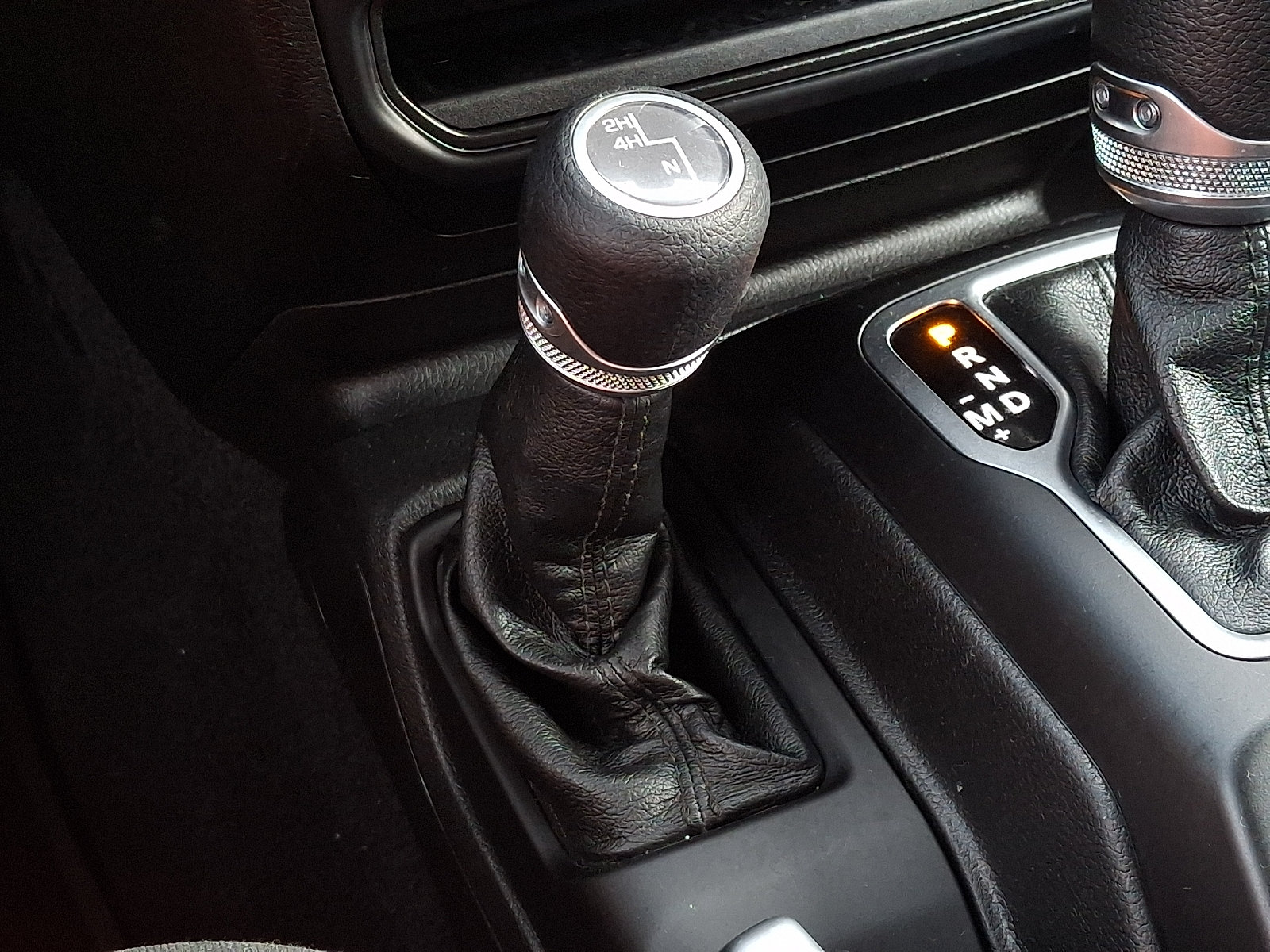 Certified 2021 Jeep Wrangler Sport AWD/4WD image 15