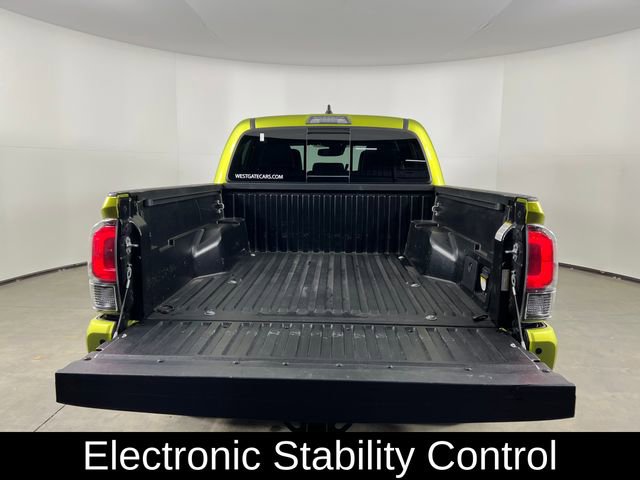 Used 2022 Toyota Tacoma TRD Pro AWD/4WD image 13