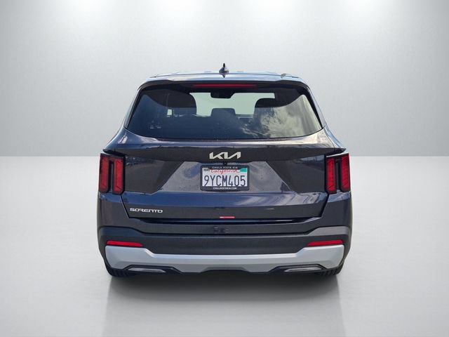 Used 2026 Kia Sorento LX FWD image 5