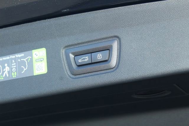 New 2026 BMW i4 M60 w/ Premium Package image 9