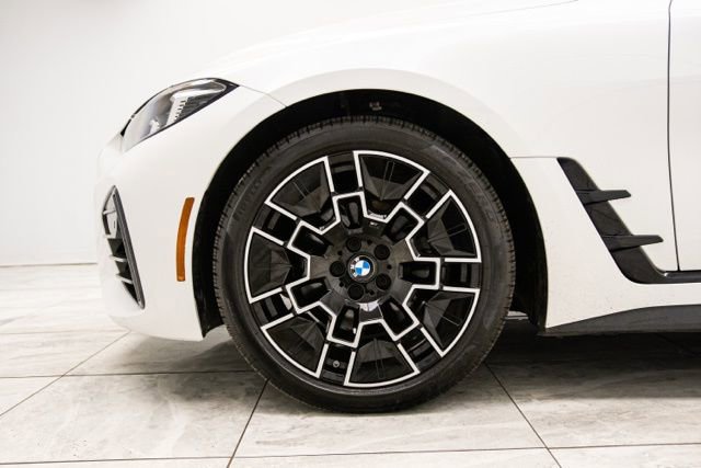 Used 2025 BMW 430i xDrive w/ M Sport Package image 35