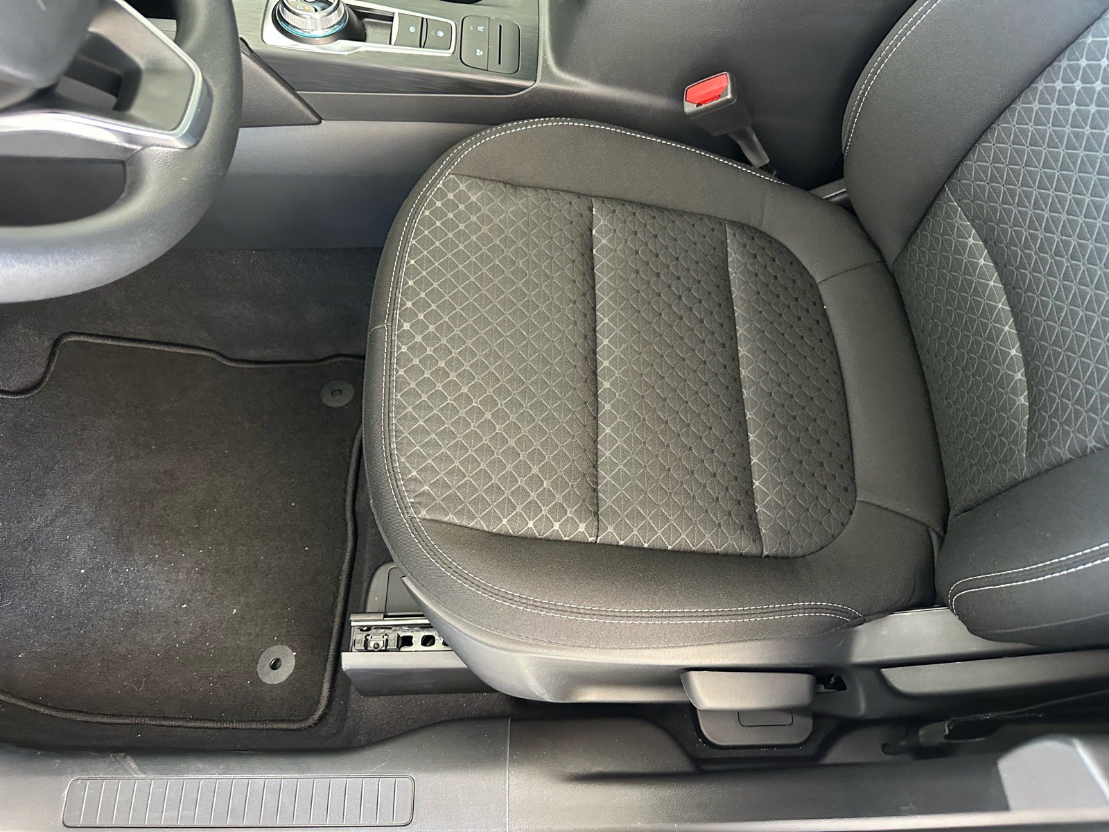 New 2026 Ford Escape Active FWD image 18