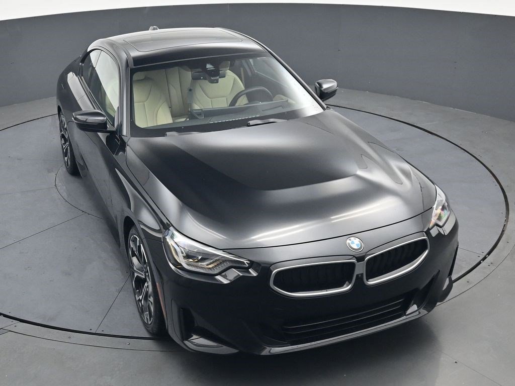 Used 2025 BMW 230i Coupe w/ Premium Package RWD image 25