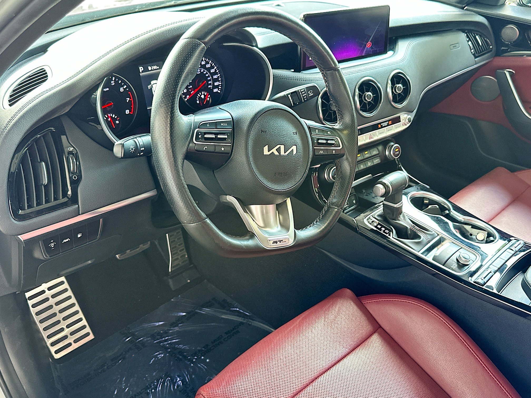 Used 2023 Kia Stinger GT-Line w/ Sun & Sound Package image 9