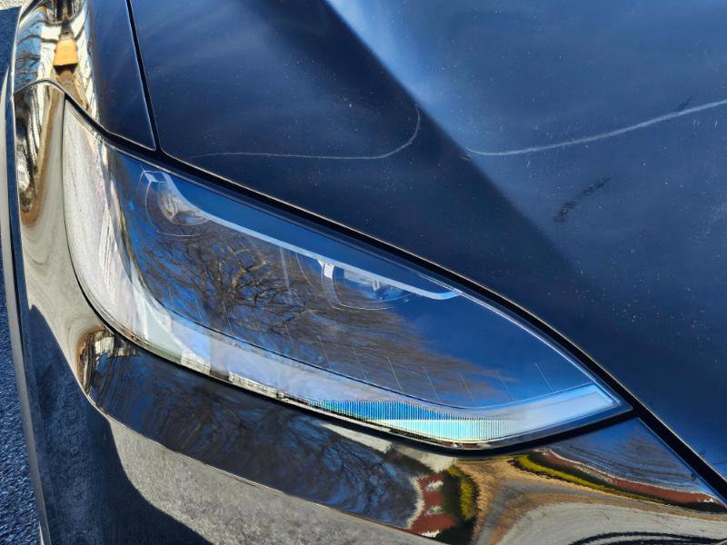 Used 2023 Tesla Model X image 17