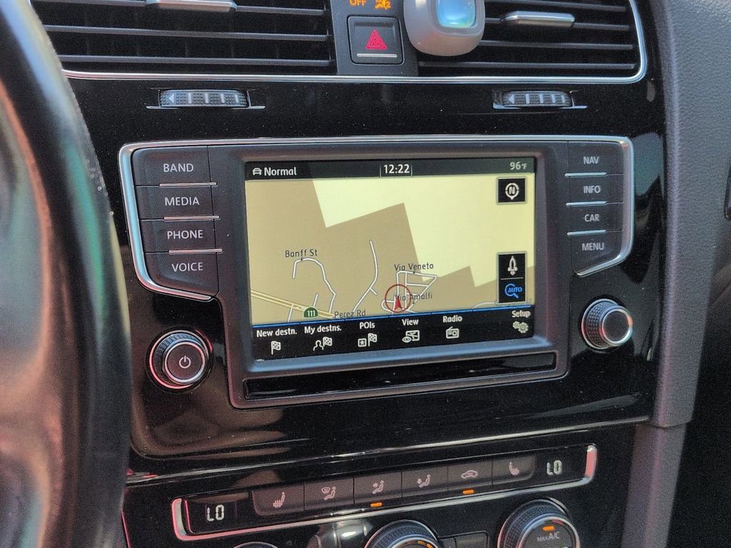 Used 2017 Volkswagen Golf R 4-Door image 13