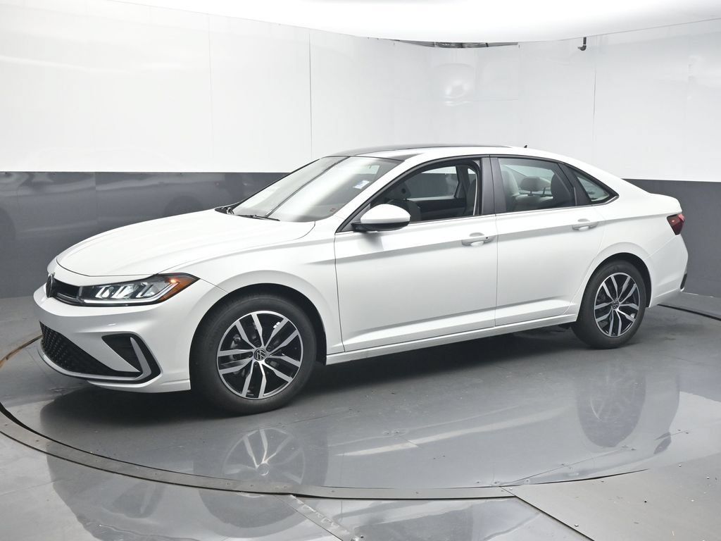 New 2026 Volkswagen Jetta SE FWD image 4