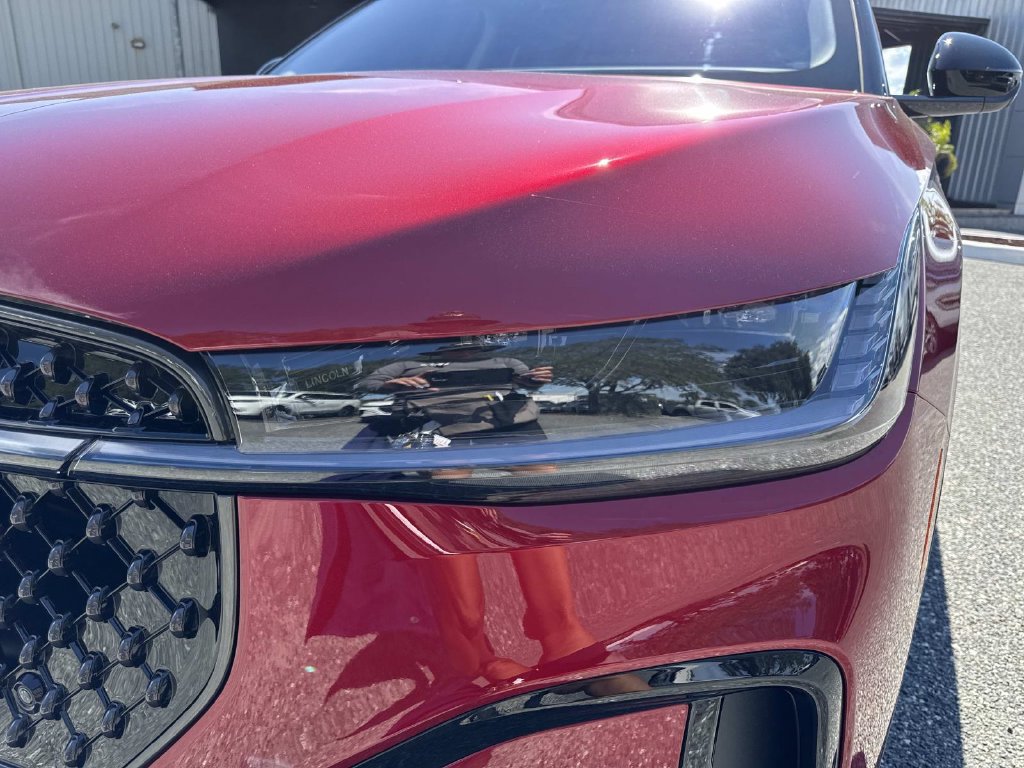 New 2026 Lincoln Nautilus Reserve w/ Jet Appearance Package AWD/4WD image 9