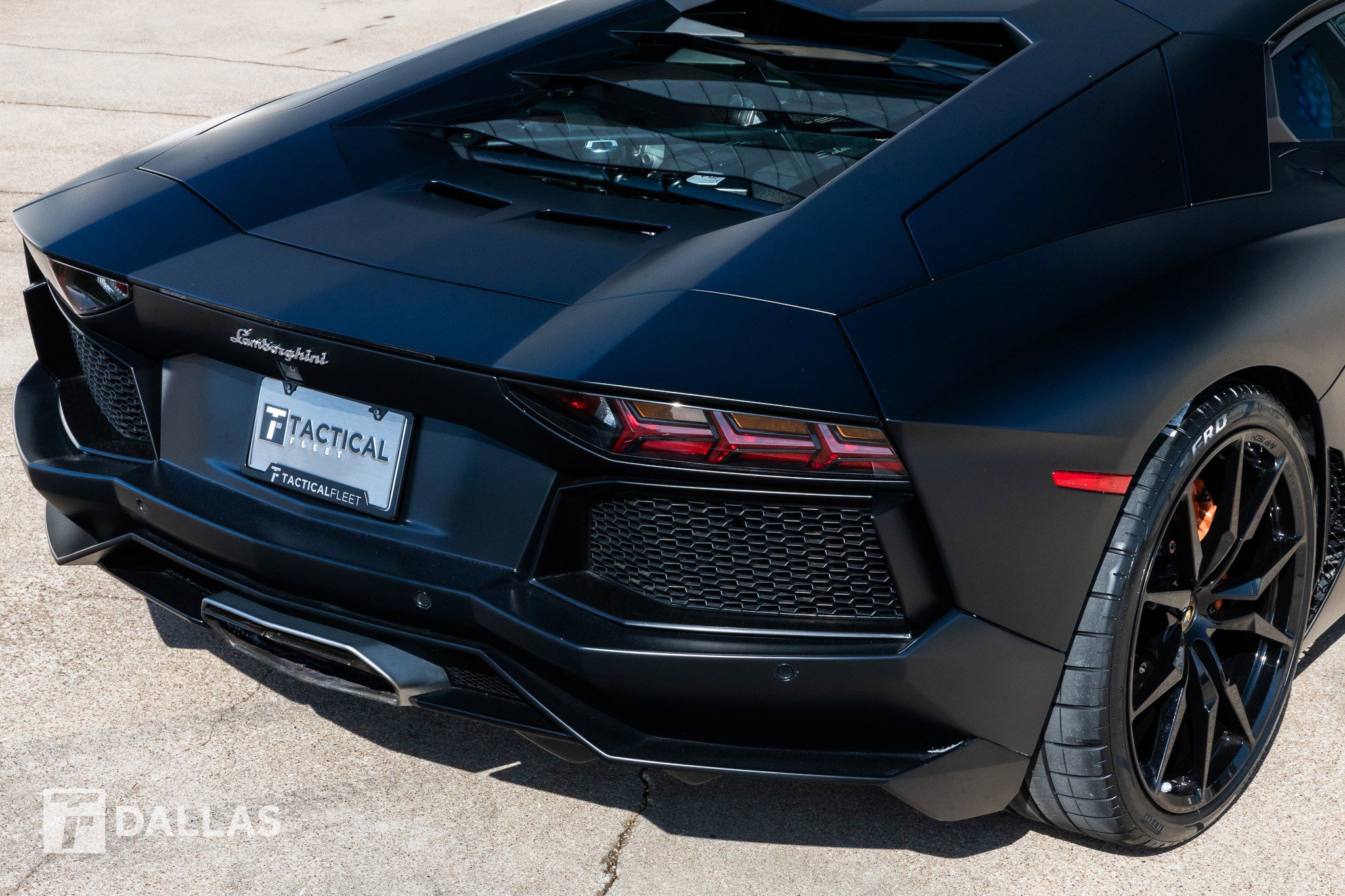 Used 2014 Lamborghini Aventador LP 700-4 image 17