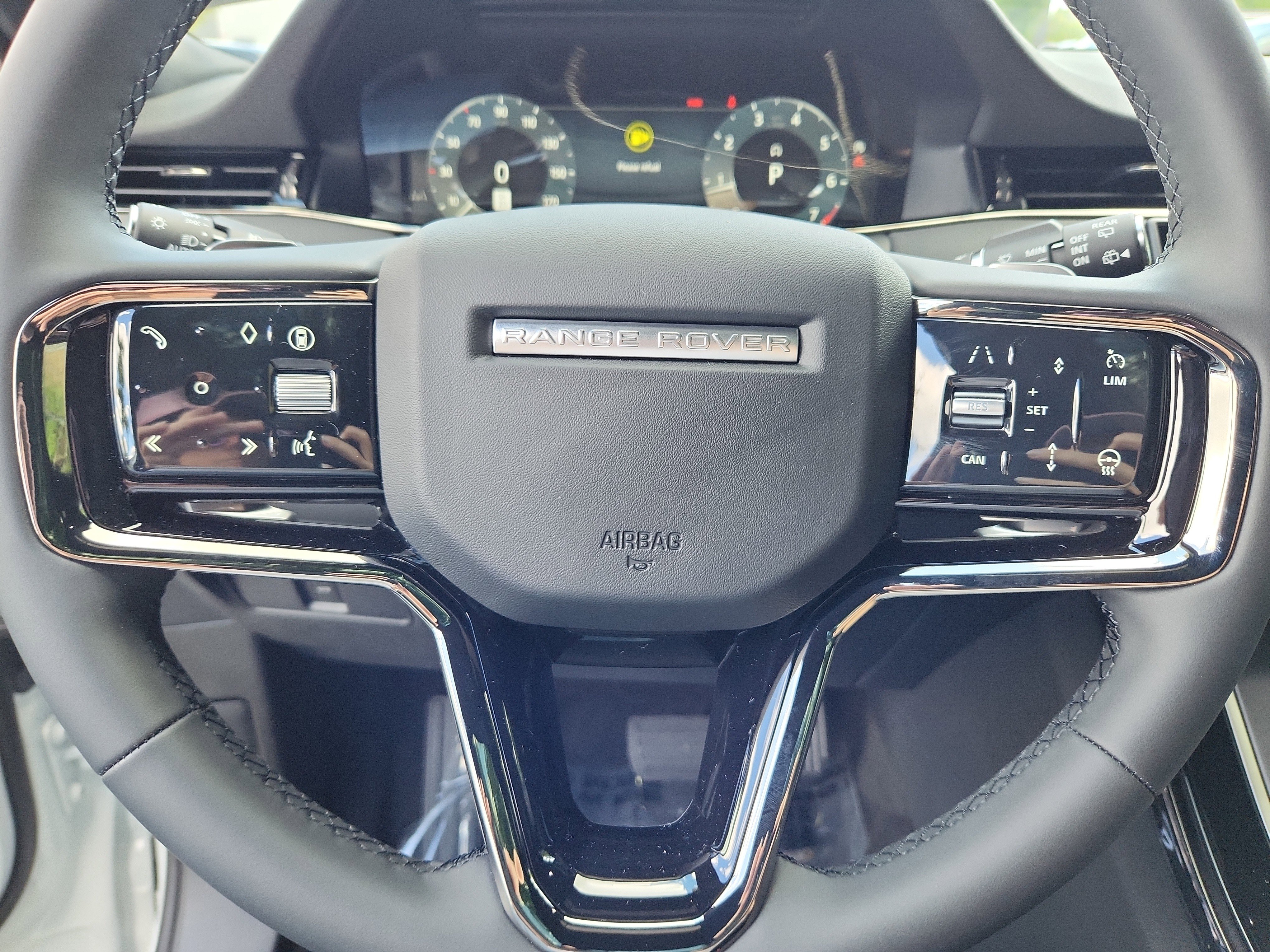 Used 2026 Land Rover Range Rover Evoque S image 18