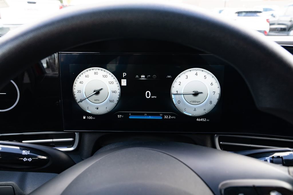 Used 2024 Hyundai Elantra SEL image 12