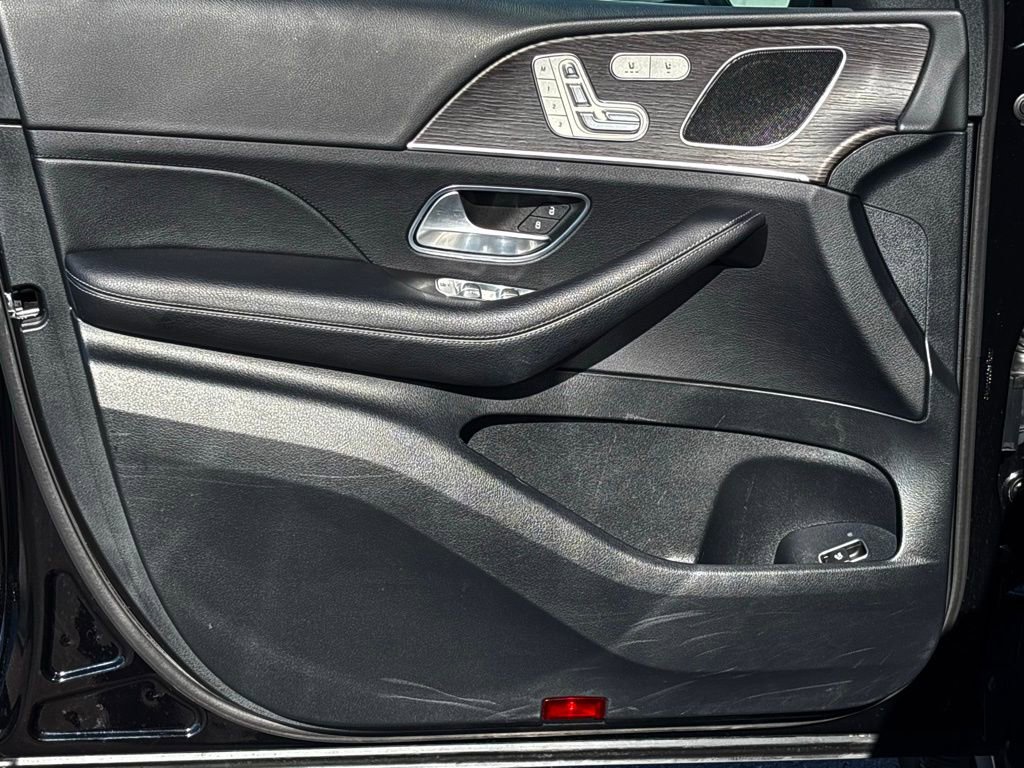 Used 2025 Mercedes-Benz GLE 450 4MATIC image 18